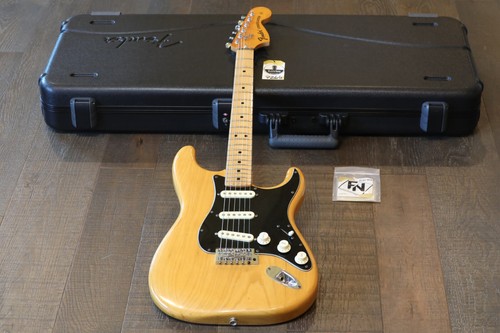 Vintage 1975 fender - vintage!,