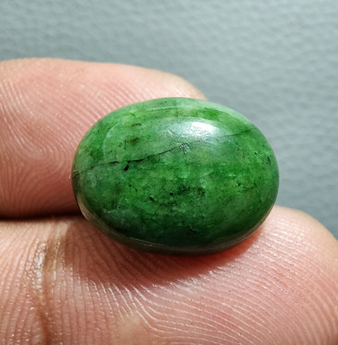 Beau cabochon ovale vert