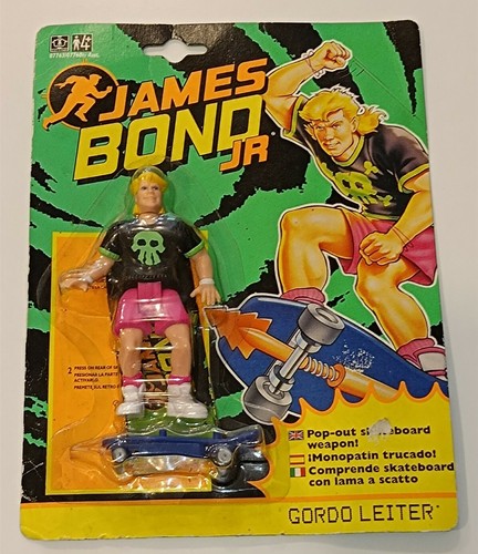 James bond figurine gordo - james,
