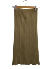 PLEATS PLEASE ISSEY MIYAKE