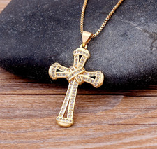 Collier croix zirconium