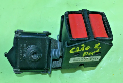 Attache ceinture securité - attache,