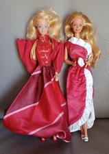 2 anciennes poupées Barbies années 80 dans vêtements d'époque