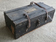 Ancienne caisse coffre en bois de pharmacien vieux metier art populaire malle