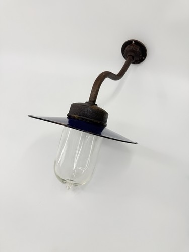 Lampe cour ancienne - lampe,