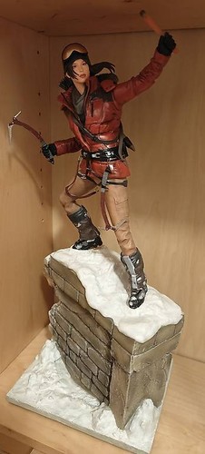 Figurine rise the tomb - of,
