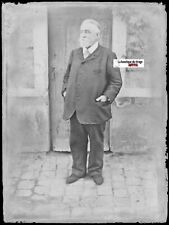 Homme, France, Plaque verre