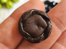 Bouton vintage en résine