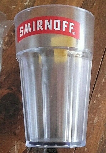 Verre smirnoff plastique - verre,