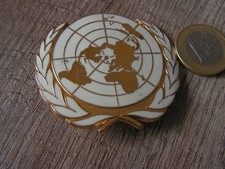 insigne   militaire   beret   onu ( classeur 5)