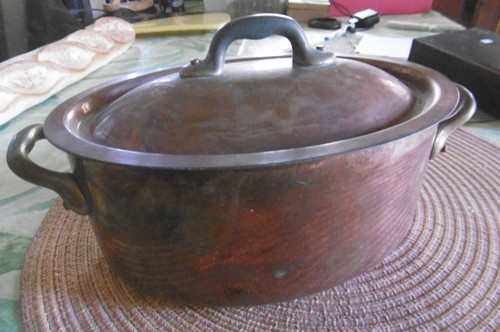 Petit fait tout - ancien, en