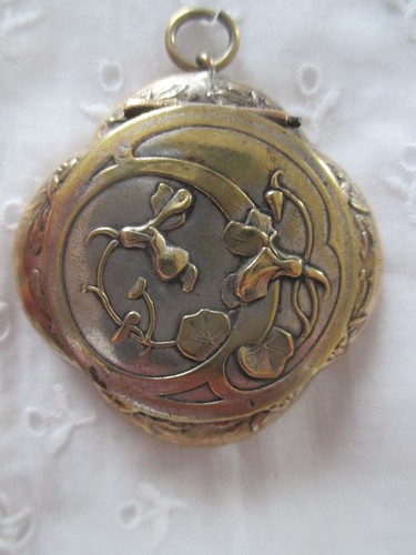 Petit poudrier pendentif - petit,