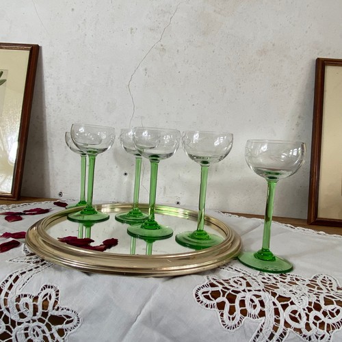 Verres vin alsace pied - à,