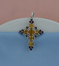 Pendentif CROIX pierre