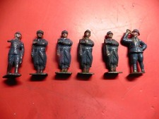 Lot 18 - 6 Anciens soldats de