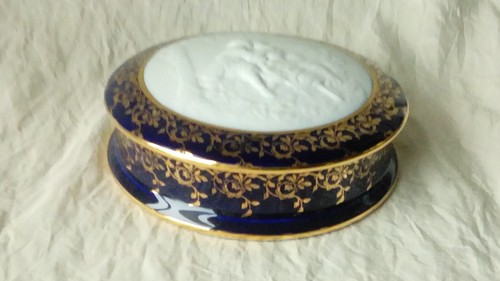 Bonbonniere porcelaine de - bonbonniere, en