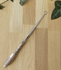 ANCIEN  CROCHET A BOTTINES OU