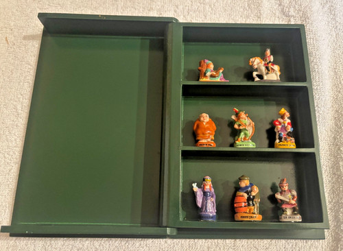 Coffret fèves robin des - 8,