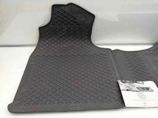 B66560851 TAPIS DE SOL /