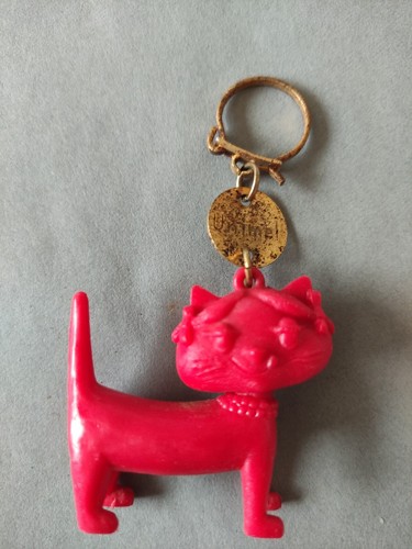 Porte cle chat rouge - cle, pub