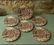 6 assiettes à dessert  Marron