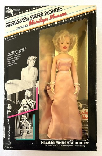 Marilyn monroe collector doll - collector,