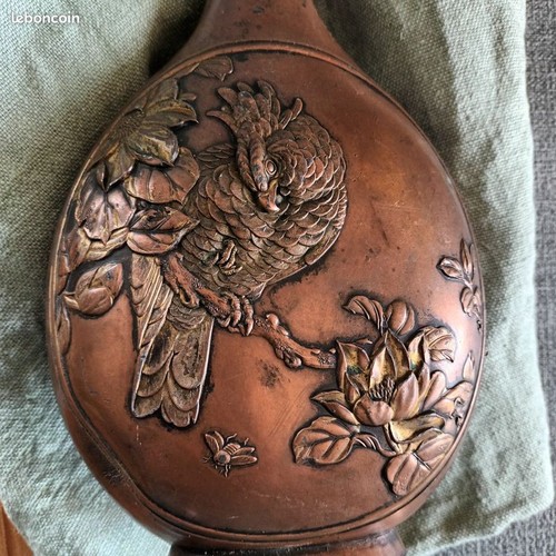 Bouteille bronze japonaise