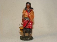 FIGURINE EN COMPOSITION CHIALU