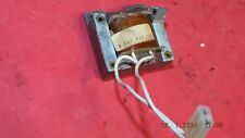 petit transfo lié a l'ampli du projecteur BAUER P6-P7.en tres bon etat