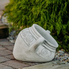 Statuette en pierre amphore