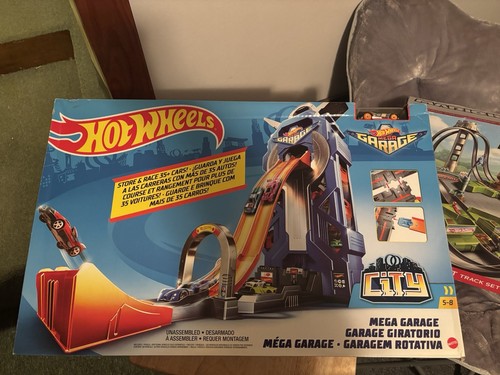 Hot wheels city mega - hot,