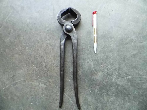 Ancienne grande pince - , coupante