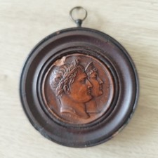 Médaillon Ancien &Profil Du