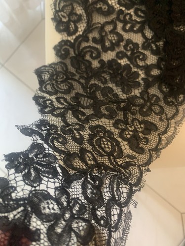 Dentelle noire chantilly - dentelle,