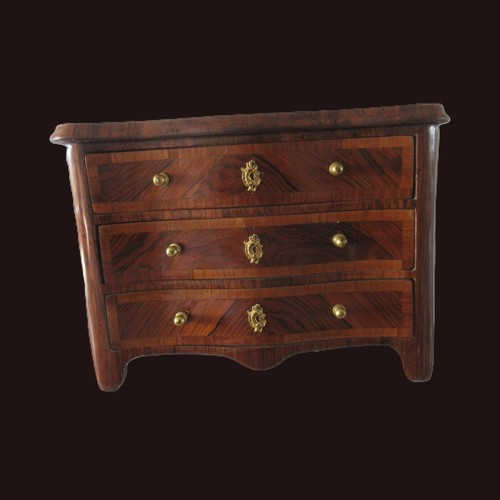 Belle commode poupée - commode,