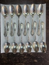 LOT DE 12 CUILLERES METAL BLANC 