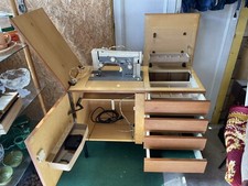 Machine a Coudre Necchi  Supernova Julia 534 Vintage Avec Son Meuble 