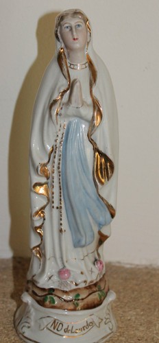 Ancienne petite vierge en - vierge,