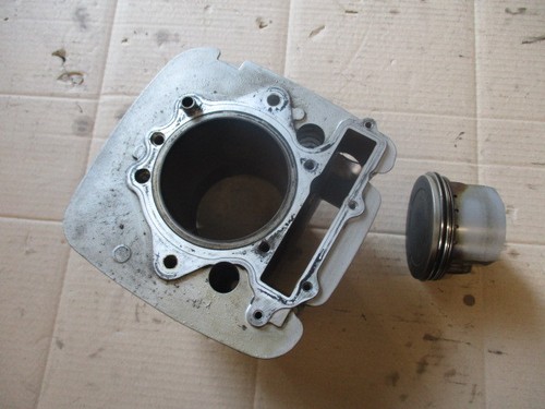 Cylindre piston référence - /,