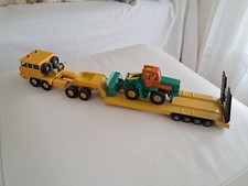 Magnifique porte char Majorette et son chargeur