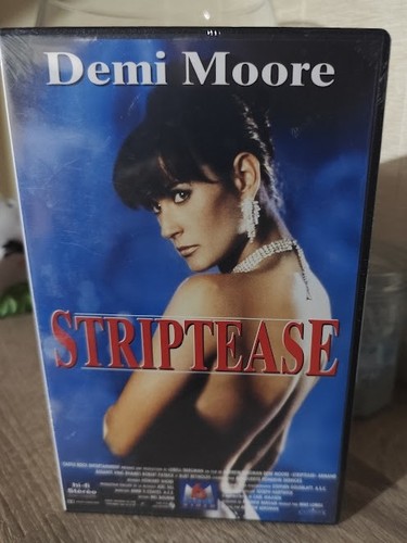 Vhs striptease demi - vhs, :