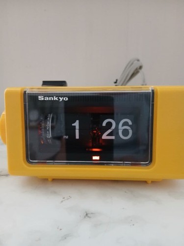 Vintage flip clock - flip, jaune