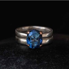 London Bleu Topaze Ovale Gemme