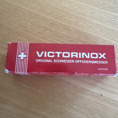 Couteau victorinox automobile
