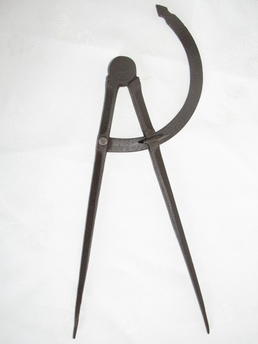 03c1 ancien outil compas - 03c1,