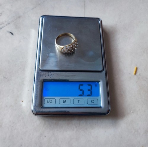 Bague avec pierre - en, or