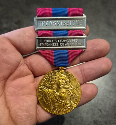 Médaille défense - ~,
