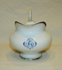 POT A LAIT PORCELAINE LIMOGES
