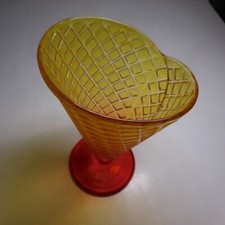 N24.403 coupe à glace verre cristal jaune rouge vintage art déco table Italie
