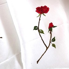 Service  De Table En Lin Brodé  12 Couverts nappe 160*240 cm serviettes 45*45